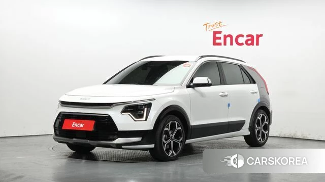 Kia Di Ol Nu Niro 2022 Белый из Кореи