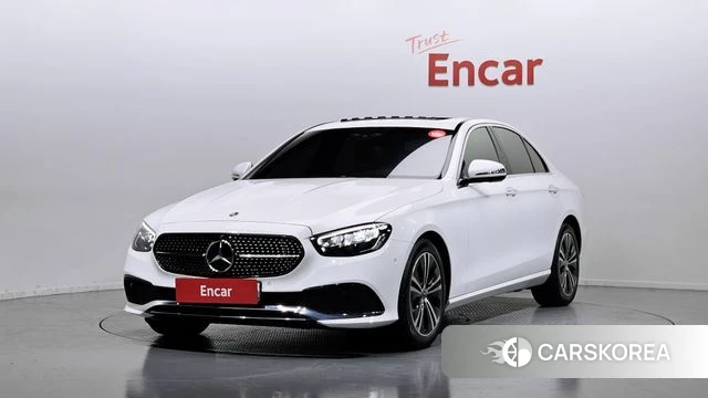 Mercedes-Benz E-Class W213 2021 Белый из Кореи