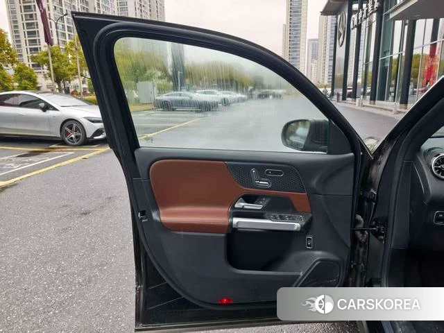 Mercedes-Benz EQB 2025 Черный из Китая