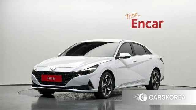 Hyundai Avante Hybrid (CN7) 2023 Белый из Кореи