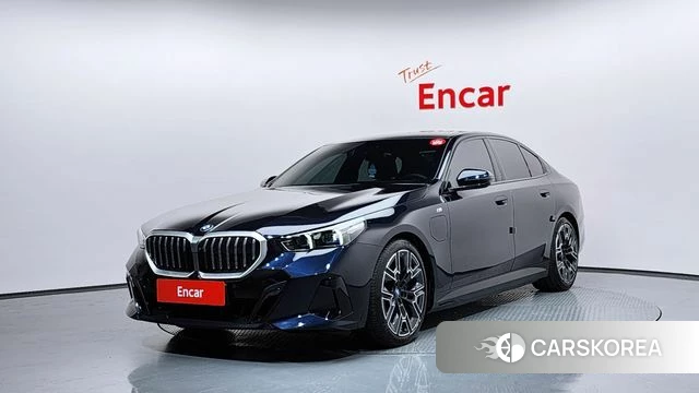 BMW 5 Series (G60) 2025 Черный из Кореи