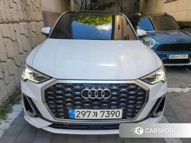 Audi Q3 (F3) 2022 Белый из Кореи