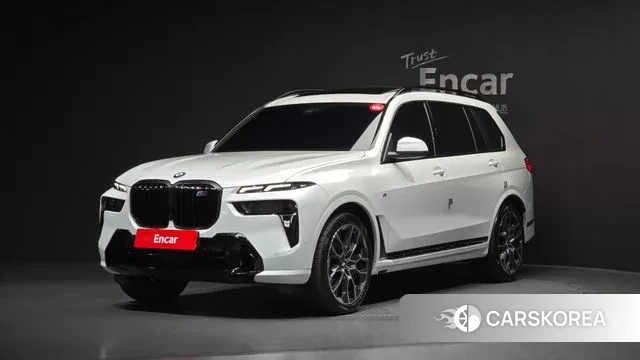 BMW X7 (G07) 2025 Белый из Кореи