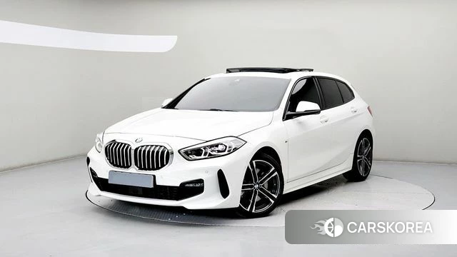 BMW 1 Series (F40) 2024 Белый из Кореи