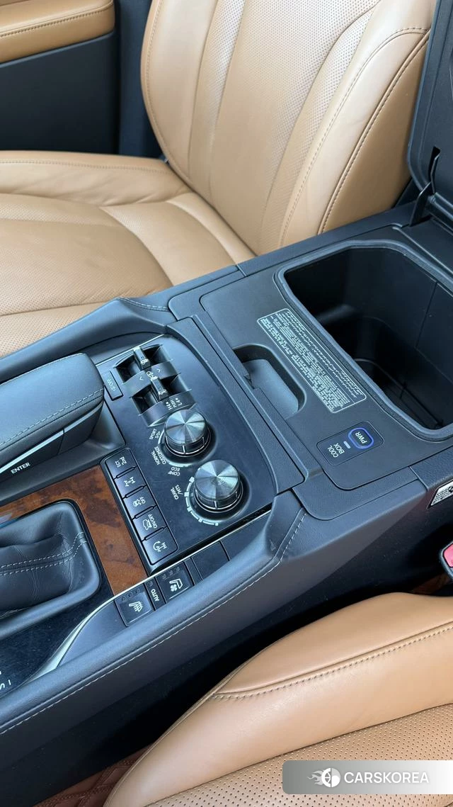 Lexus LX 2022 Белый из Китая
