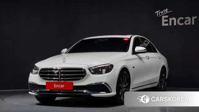 Mercedes-Benz E-Class W213 2020 Белый из Кореи