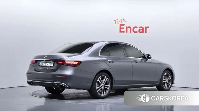 Mercedes-Benz E-Class W213 2021 Серый из Кореи
