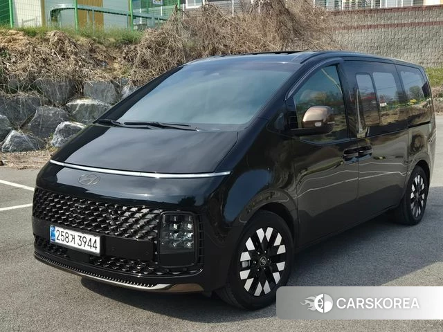 Hyundai Staria 2024 Черный из Кореи