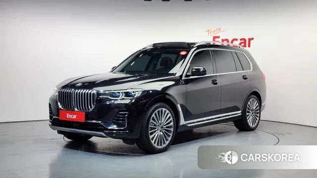 BMW X7 (G07) 2021 Черный из Кореи