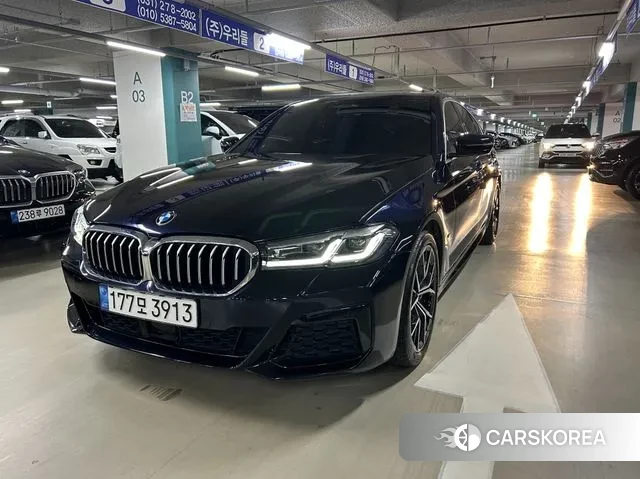 BMW 5 Series (G30) 2022 Черный из Кореи