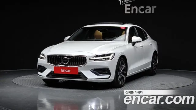 Volvo S60 3rd generation 2023 Белый из Кореи