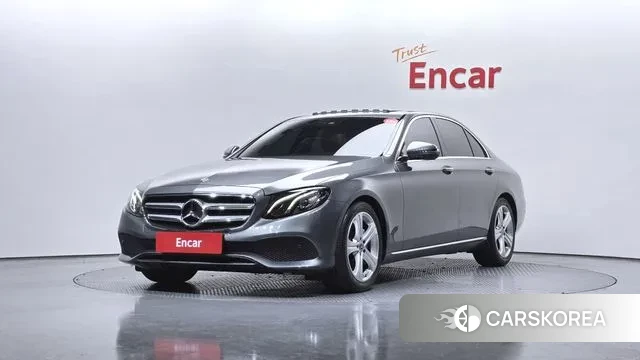 Mercedes-Benz E-Class W213 2018 Серый из Кореи