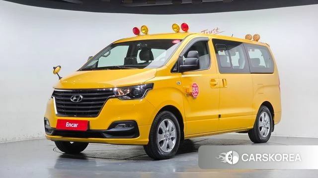 Hyundai The New Grand Starex 2018 Желтый из Кореи