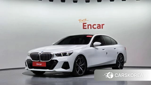 BMW 5 Series (G60) 2026 Белый из Кореи