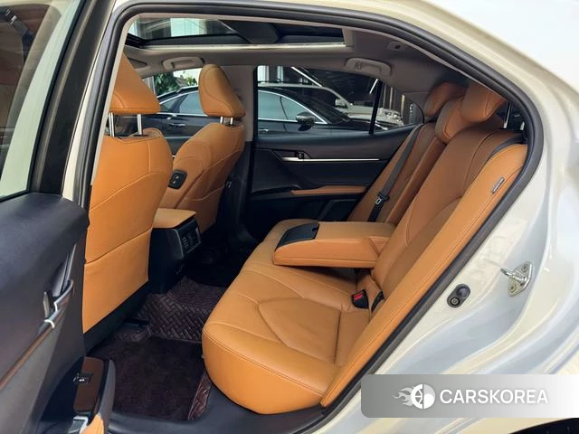 Toyota Camry 2020 Белый из Китая
