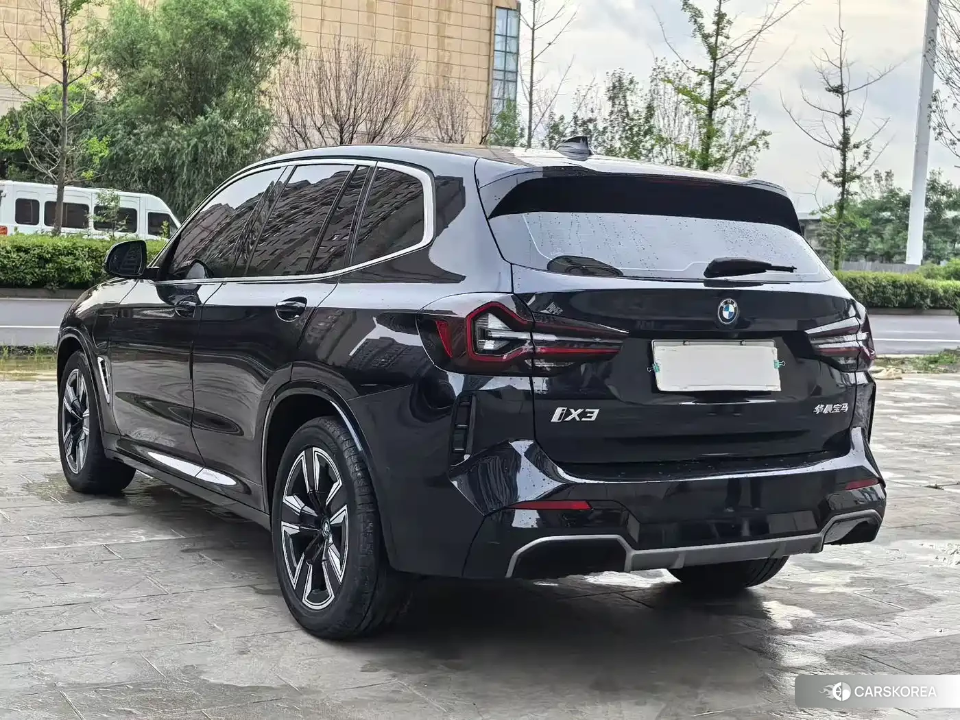 BMW iX3 2024 Черный из Китая