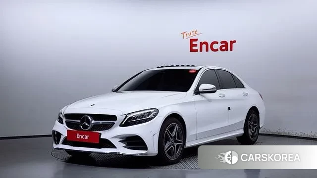 Mercedes-Benz C-Class W205 2019 Белый из Кореи