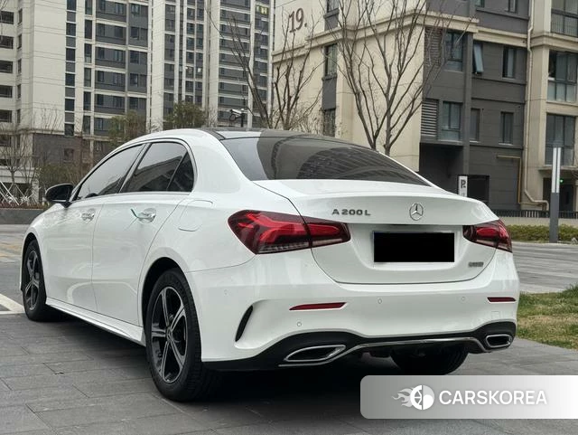 Mercedes-Benz Class A 2023 Белый из Китая