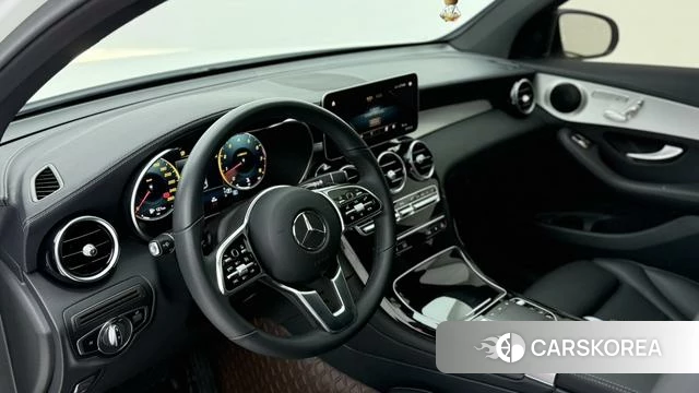 Mercedes-Benz GLC Coupe 2022 Белый из Китая