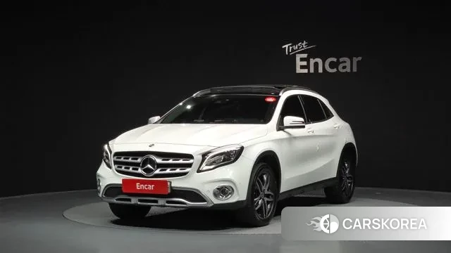 Mercedes-Benz GLA-Class X156 2019 Белый из Кореи