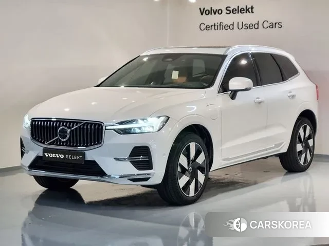 Volvo XC60 second Generation 2025 Белый из Кореи