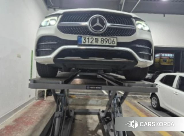 Mercedes-Benz GLE-Class W167 2021 Белый из Кореи