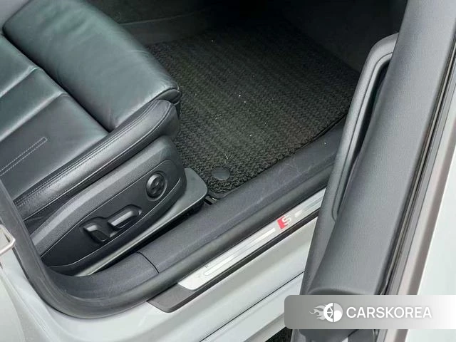 Audi A5 2021 Белый из Китая