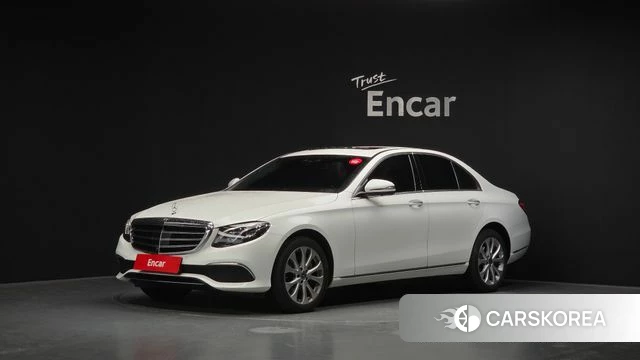 Mercedes-Benz E-Class W213 2020 Белый из Кореи