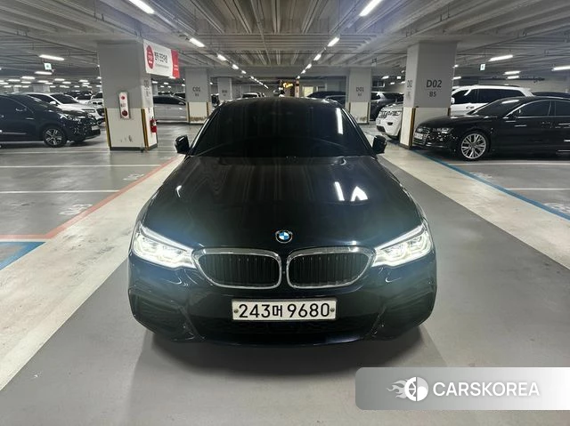 BMW 5 Series (G30) 2020 Черный из Кореи