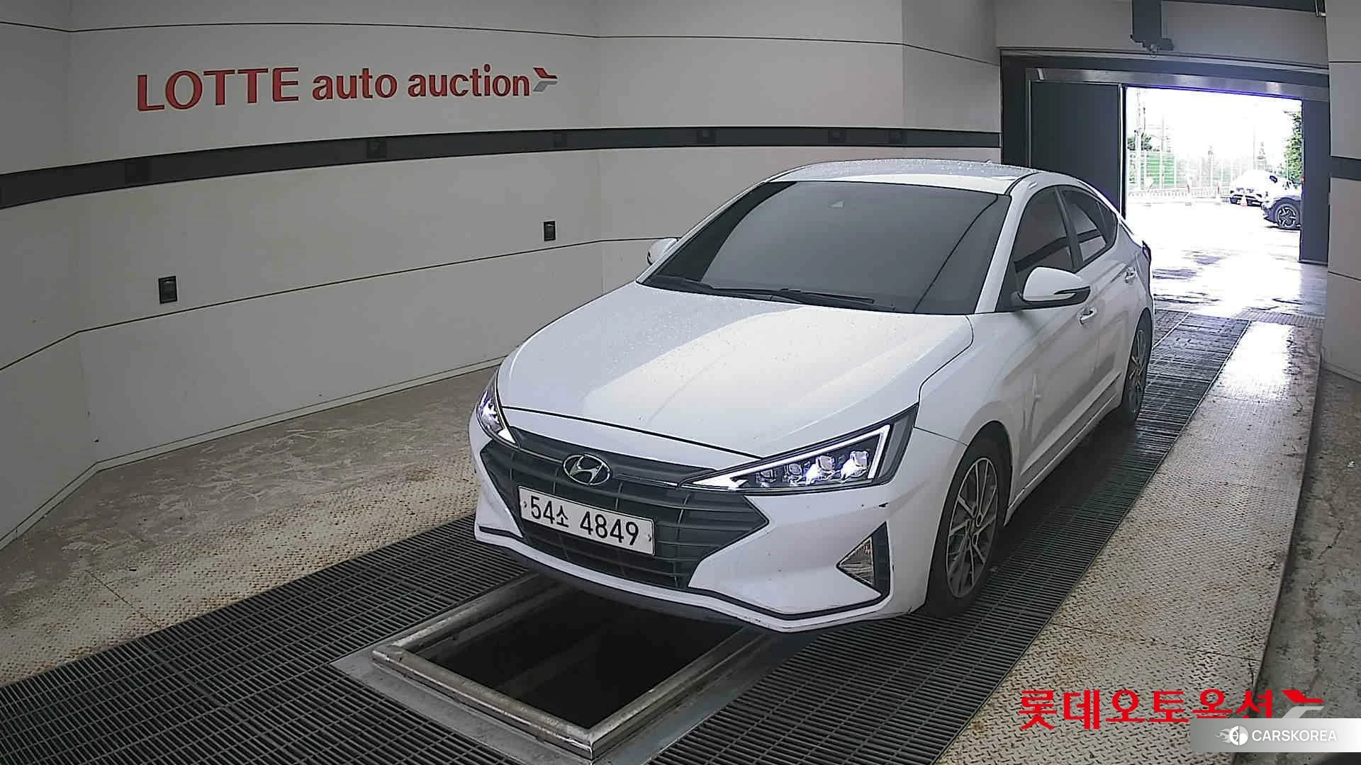 Hyundai Avante 2019 Белый из Кореи