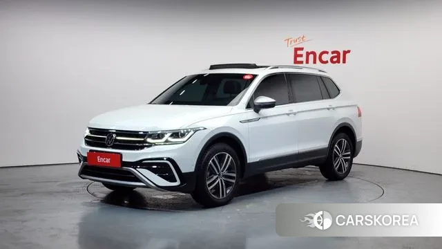 Volkswagen Tiguan Allspace 2022 Белый из Кореи