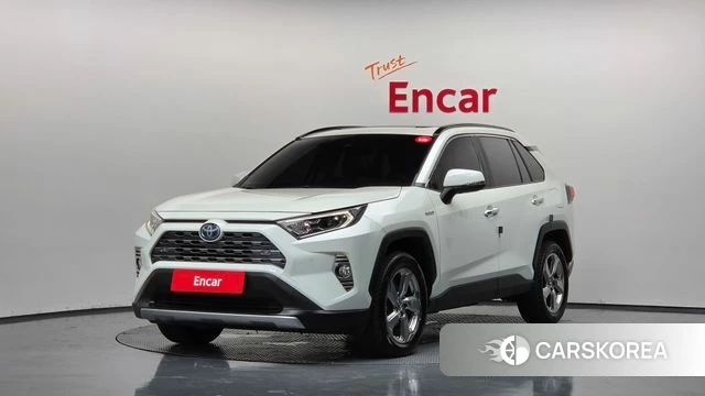 Toyota RAV4 5th Generation 2019 Белый из Кореи