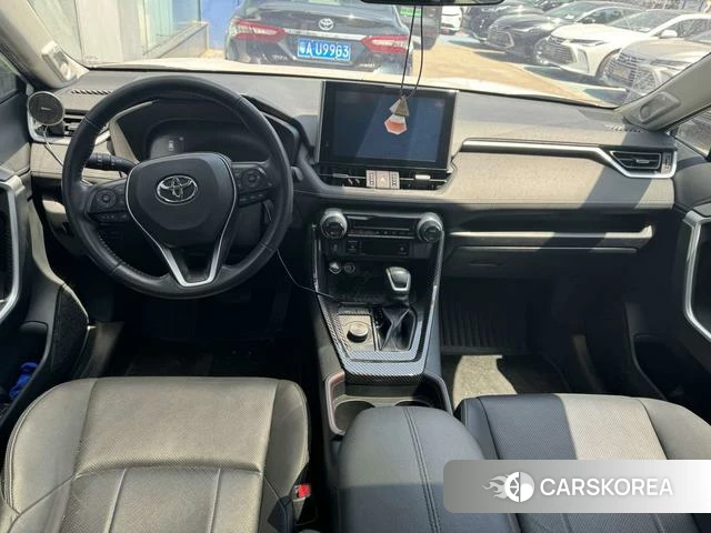 Toyota RAV4 Rongfang 2022 Белый из Китая