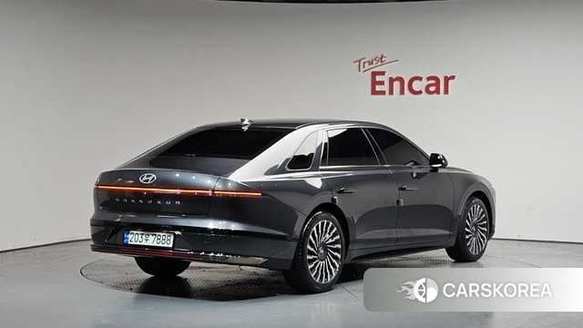 Hyundai Grandeur (GN7) 2023 Серый из Кореи