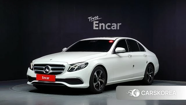 Mercedes-Benz E-Class W213 2020 Белый из Кореи