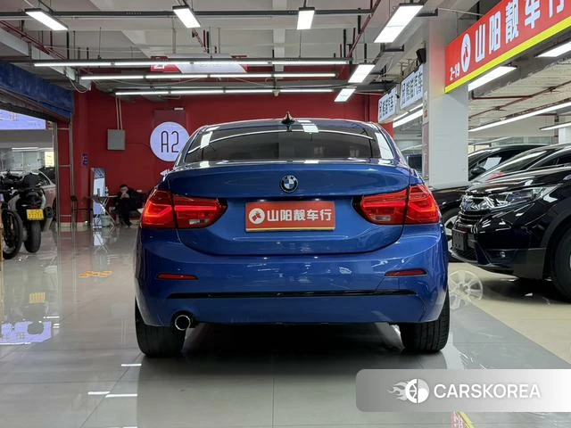 BMW 1 series 2018 Синий из Китая