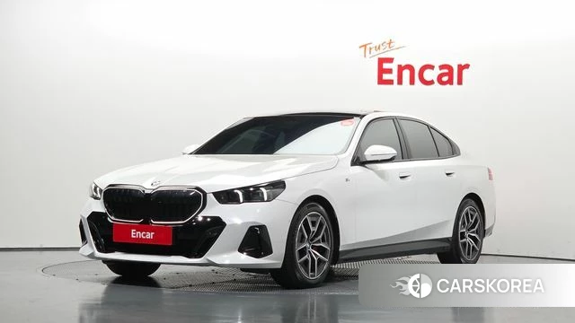 BMW 5 Series (G60) 2024 Белый из Кореи
