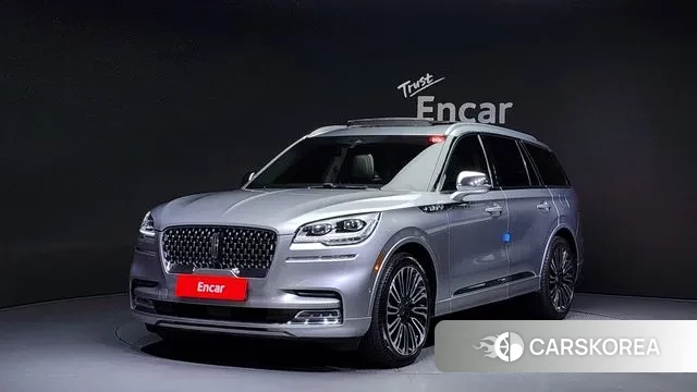 Lincoln Aviator 2nd generation 2020 Серебряный из Кореи
