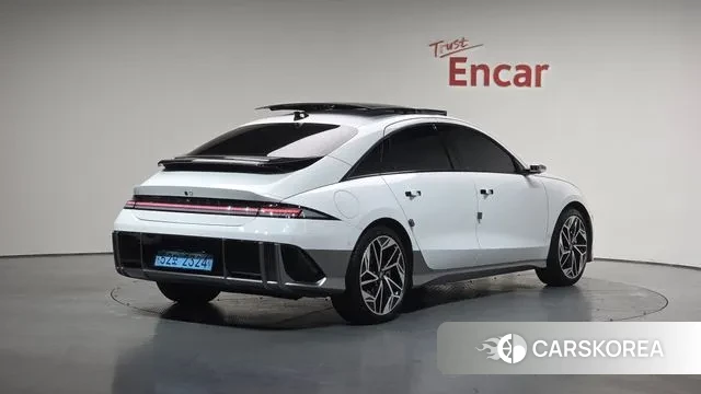 Hyundai Ionic 6 2023 Белый из Кореи