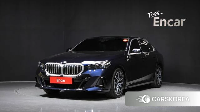 BMW 5 Series (G60) 2024 Черный из Кореи