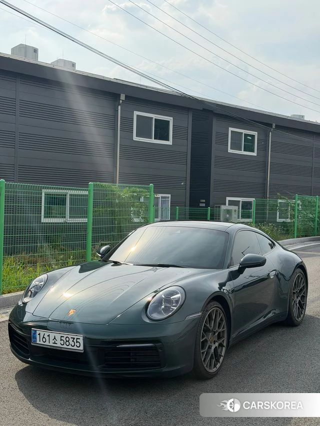 Porsche 911(992) 2020 Темно-зеленый из Кореи