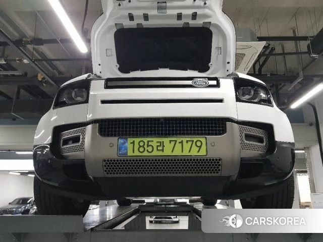 Land Rover Defender (L663) 2025 Белый из Кореи