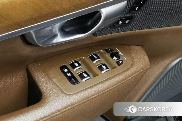 Volvo S90 PHEV 2020 Черный из Китая