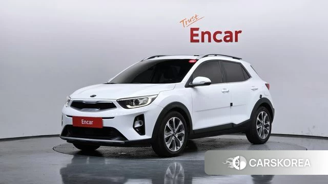Kia Stonic 2018 Белый из Кореи