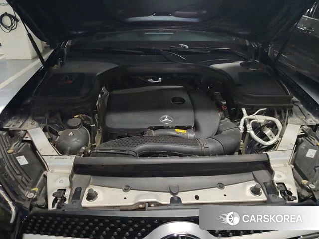 Mercedes-Benz GLC 2021 Зеленый из Китая