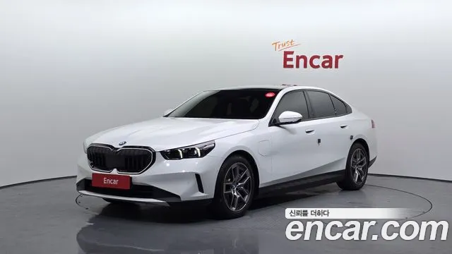 BMW 5 Series (G60) 2024 Белый из Кореи