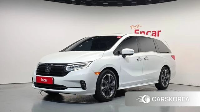 Honda Odyssey 2022 Белый из Кореи