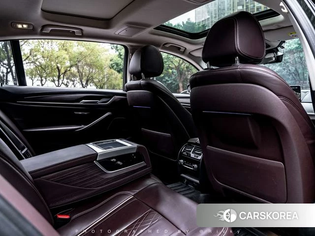 BMW 5 series 2018 Черный из Китая