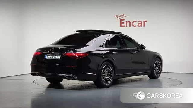 Mercedes-Benz S-Class W223 2024 Черный из Кореи