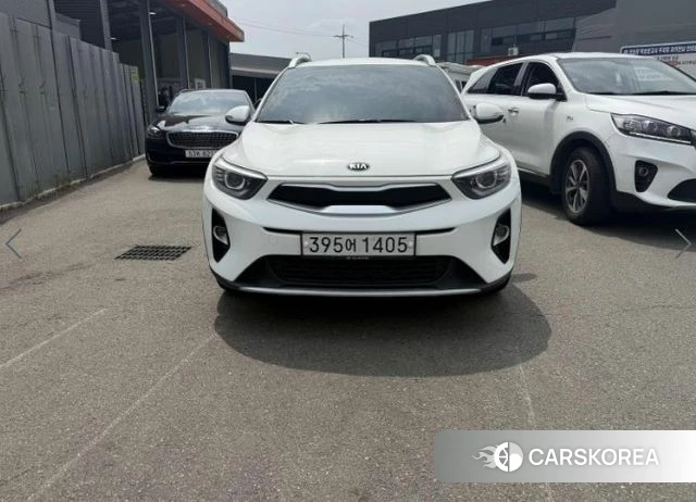 Kia Stonic 2020 Белый из Кореи